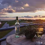 Ferienhaus Elbblick Comfortable Brunsbuttel