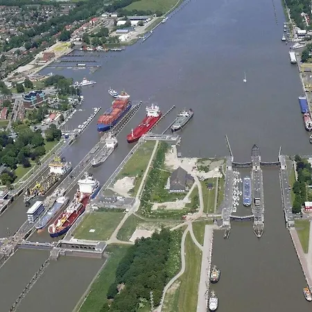 Elbblick Comfortable * ברונסבוטל